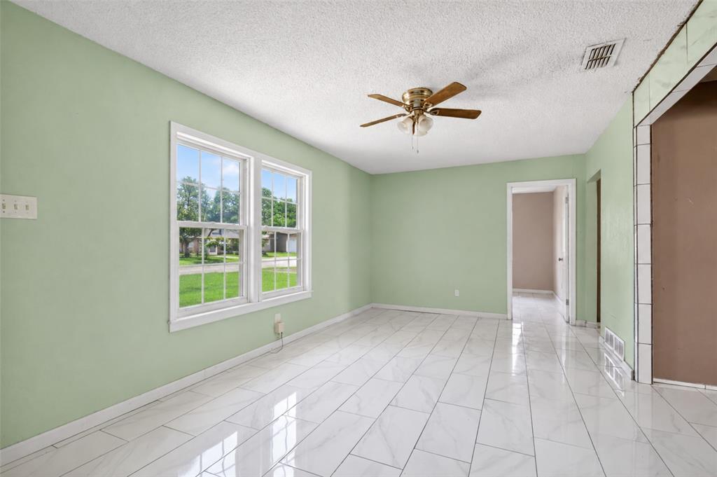 Edgemont Park 05 - Residential