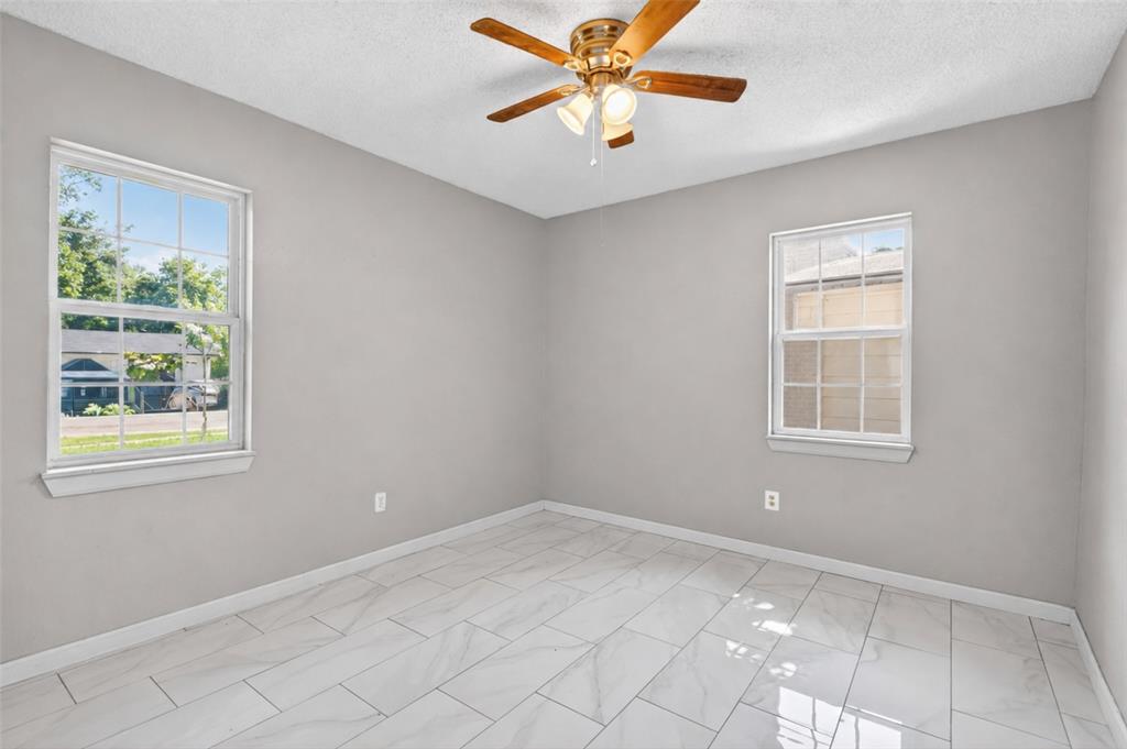 Edgemont Park 05 - Residential