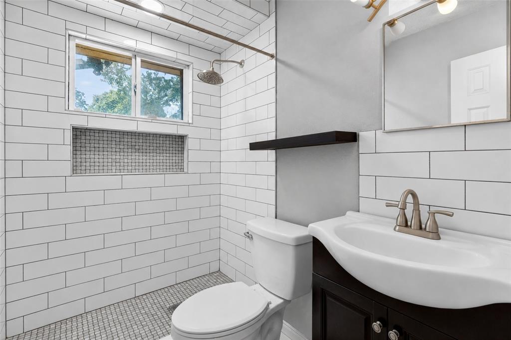 Edgemont Park 05 - Residential