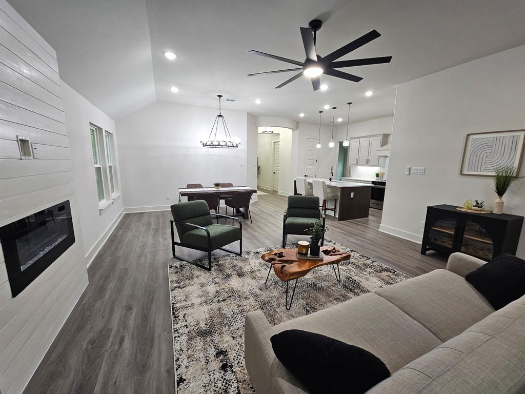 Shady Creek Estates - Residential