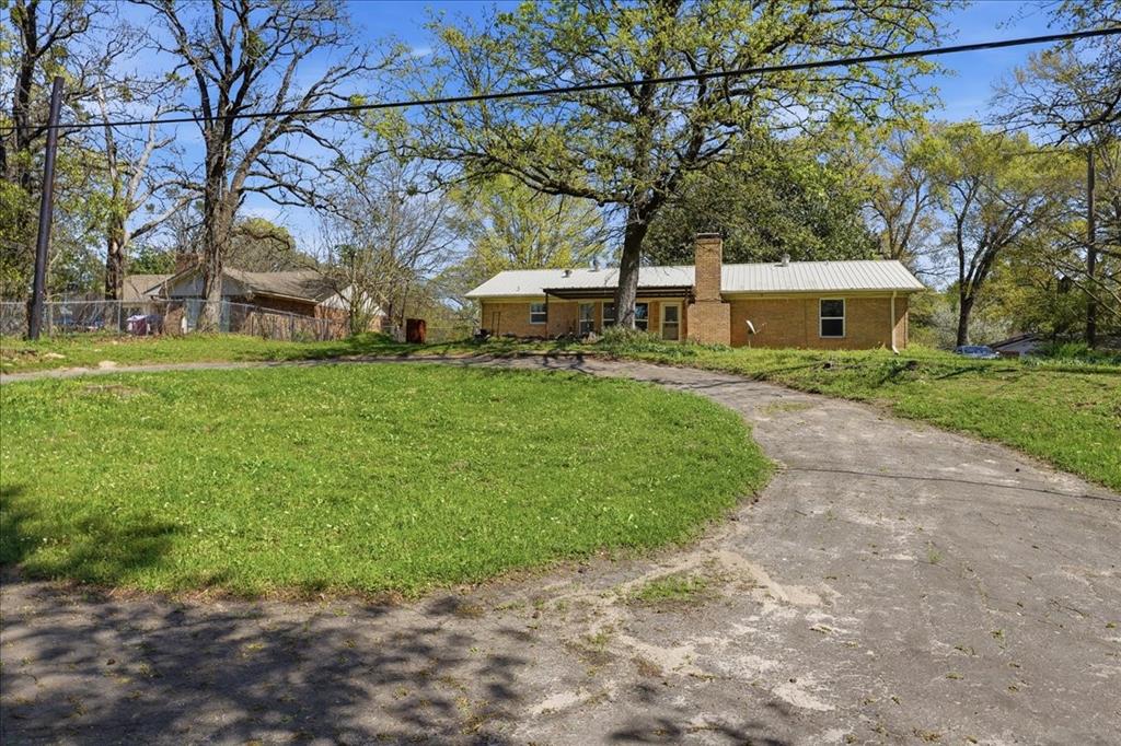 Lake Brenda - Residential