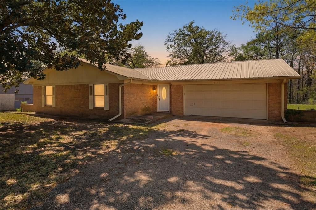 Lake Brenda - Residential