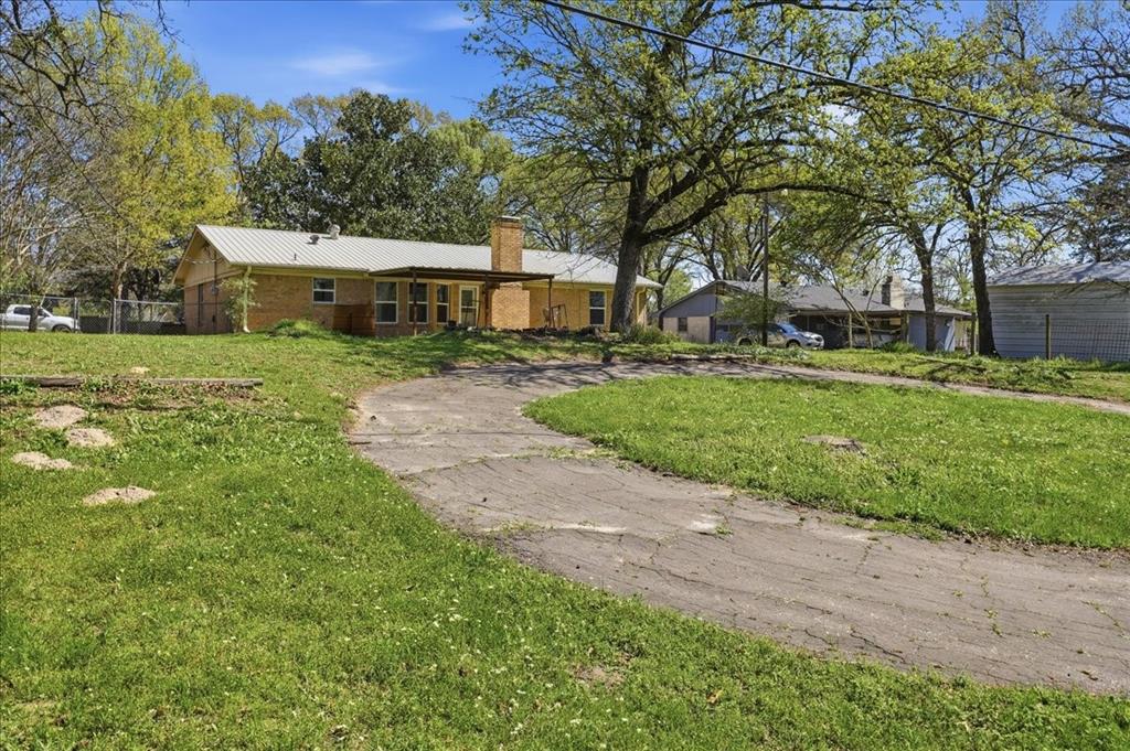 Lake Brenda - Residential