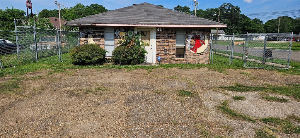 Looking to expand your Type III Learning Center with a second location, or ready to open your very first daycare? This is the perfect opportunity!
This beautiful, fully furnished daycare center is well maintained and move-in ready. The facility is licensed for up to 40 children and includes:
Fully furnished classrooms and daycare equipment, Active fire alarm system, Front parking for easy drop-off and pick-up, Clean organized, and professionally arranged space, Ready for immediate operation. Whether you are an experienced childcare provider or an entrepreneur entering the daycare industry, this center offers everything needed to get started quickly and successfully.