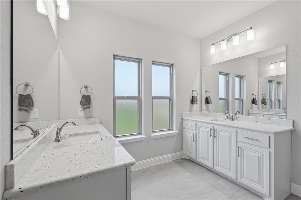 HICKORY HILLS - Residential