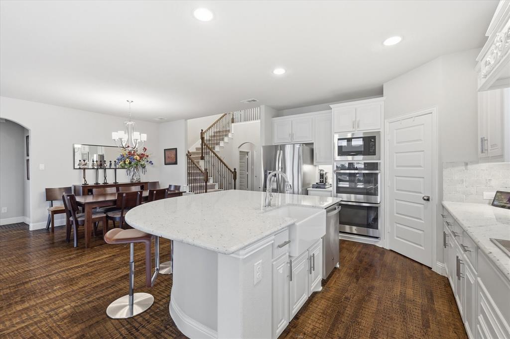 HICKORY HILLS - Residential