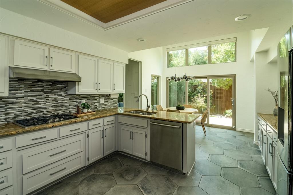 Windsor Place - Residential