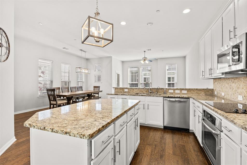 Plaza At Forest Park Condo - Residential