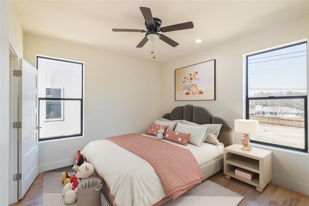 Royal Crest - Residential