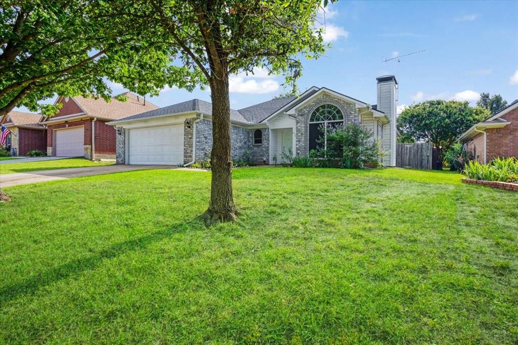 Freshly painted and move in ready, this charming one story home in Sherman, Texas offers 3 bedrooms, 2 full bathrooms, and 1,537 square feet of comfortable living space. Built in 1994, it is a fantastic opportunity for first time buyers, those looking to downsize, or anyone searching for a home they can make their own. The functional floor plan provides spacious living areas and a layout designed for everyday comfort. Situated on a .15 acre lot with no HOA, you'll enjoy the freedom to personalize your property without additional neighborhood restrictions. A standout feature is the fully paid off solar panel system, providing energy efficiency and long term savings for the next owner. Fresh interior paint gives the home a clean, updated feel, making it easy to move right in. Conveniently located near shopping, dining, schools, and major roadways, this home offers comfort, value, and convenience all in one. Buyer and Buyer’s Agent to verify all information, including but not limited to, square footage, schools, and property details. Information is deemed reliable but not guaranteed.