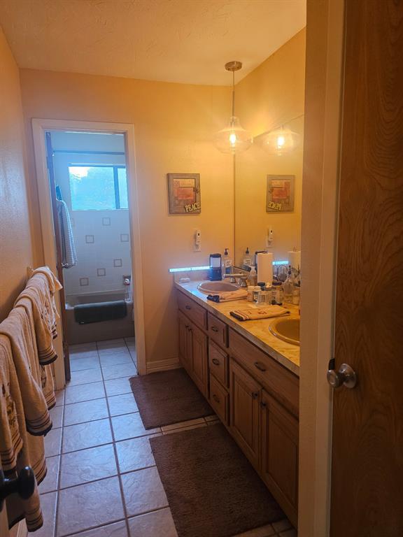 A 41 BLK 3416 TR 5 J PINEDA G07 - Residential