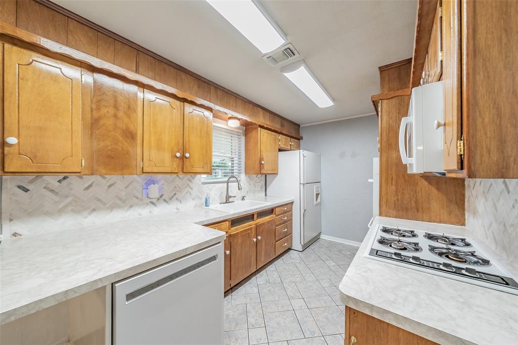 Crestmoor Park - Residential