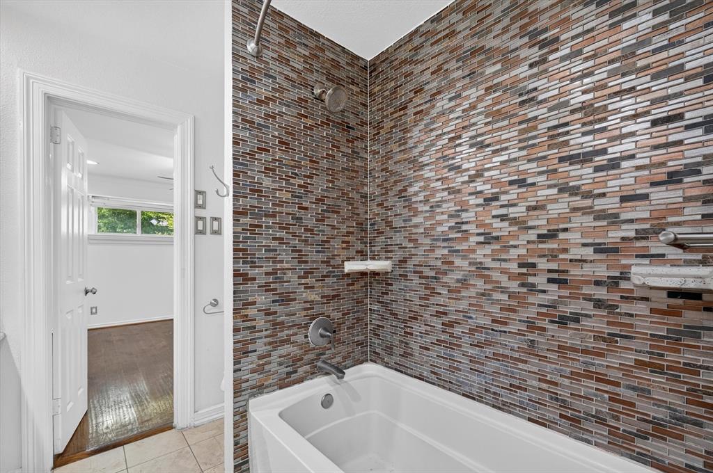 Northwood Hills 01 - Residential