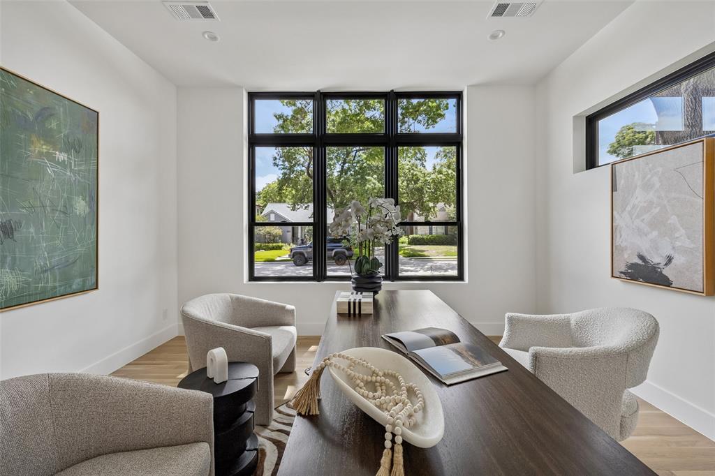 MONTEBELLO PARK - Residential