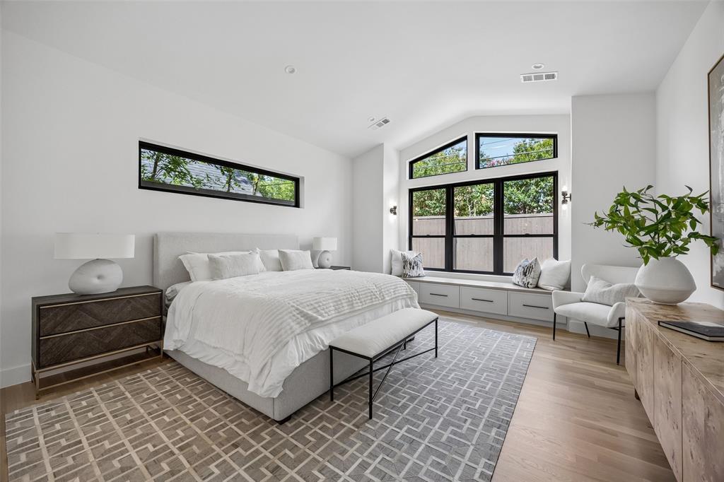 MONTEBELLO PARK - Residential