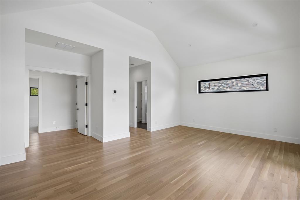 MONTEBELLO PARK - Residential