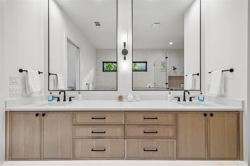 MONTEBELLO PARK - Residential