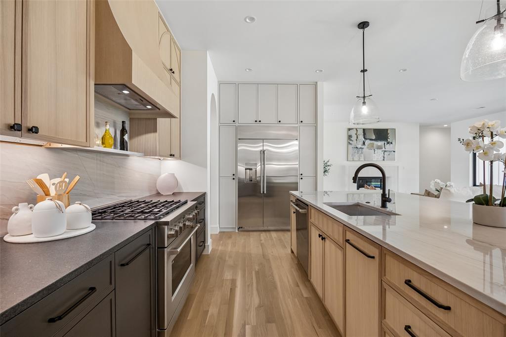 MONTEBELLO PARK - Residential