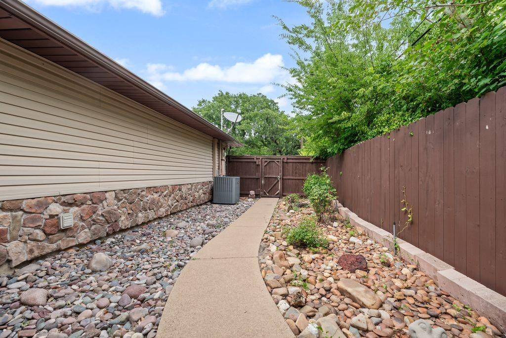 4DSD62 - Residential