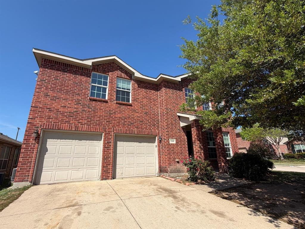 10400 Wagon Rut Ct sits on a corner lot in a quiet Fort Worth pocket, giving you a little more breathing room and less through traffic than the typical interior lot.

The layout is simple and works. Open living area tied directly to the kitchen and dining so everything stays connected. Good natural light, no chopped-up rooms, and space that’s easy to furnish without fighting the floorplan. The kitchen has usable counter space and storage—set up for everyday use, not just looks.

Bedrooms are split enough to give separation. The primary suite has its own bath and closet space, while the secondary rooms are positioned to handle guests, kids, or a home office without crowding the main living area.

The corner lot is the advantage here. More yard flexibility, better access, and it doesn’t feel boxed in. Backyard space is usable without being a maintenance burden.

Location keeps things efficient—quick access to major roads, retail, and daily needs without long drive times.