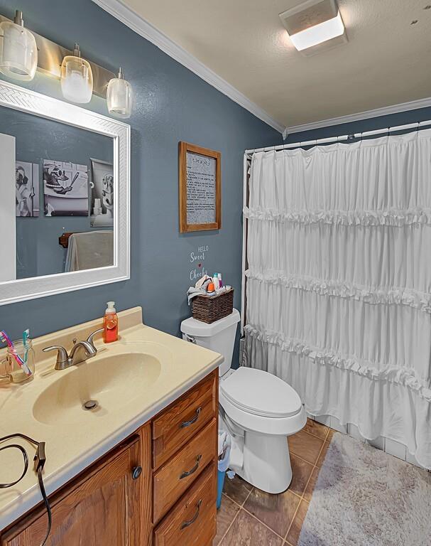A K Anderson - Residential