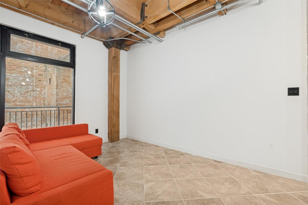 501 Elm Add - Residential