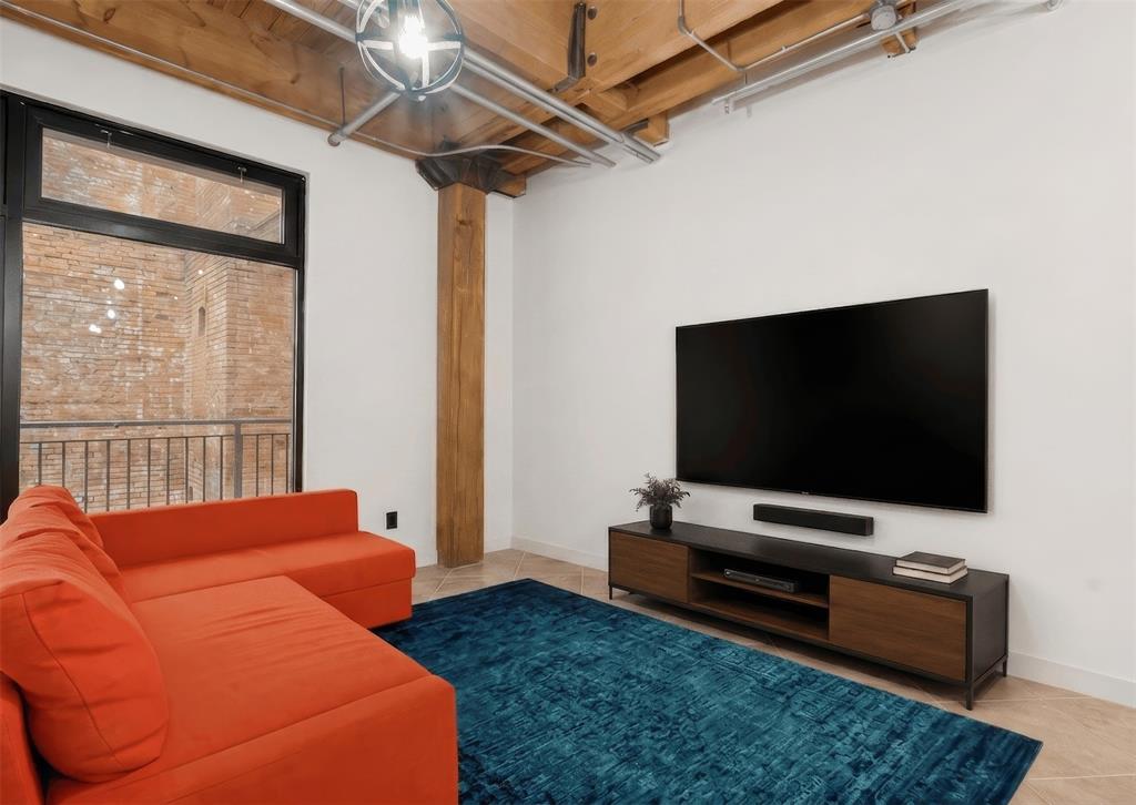 501 Elm Add - Residential