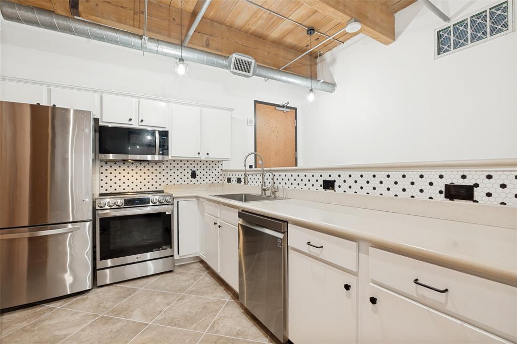 501 Elm Add - Residential