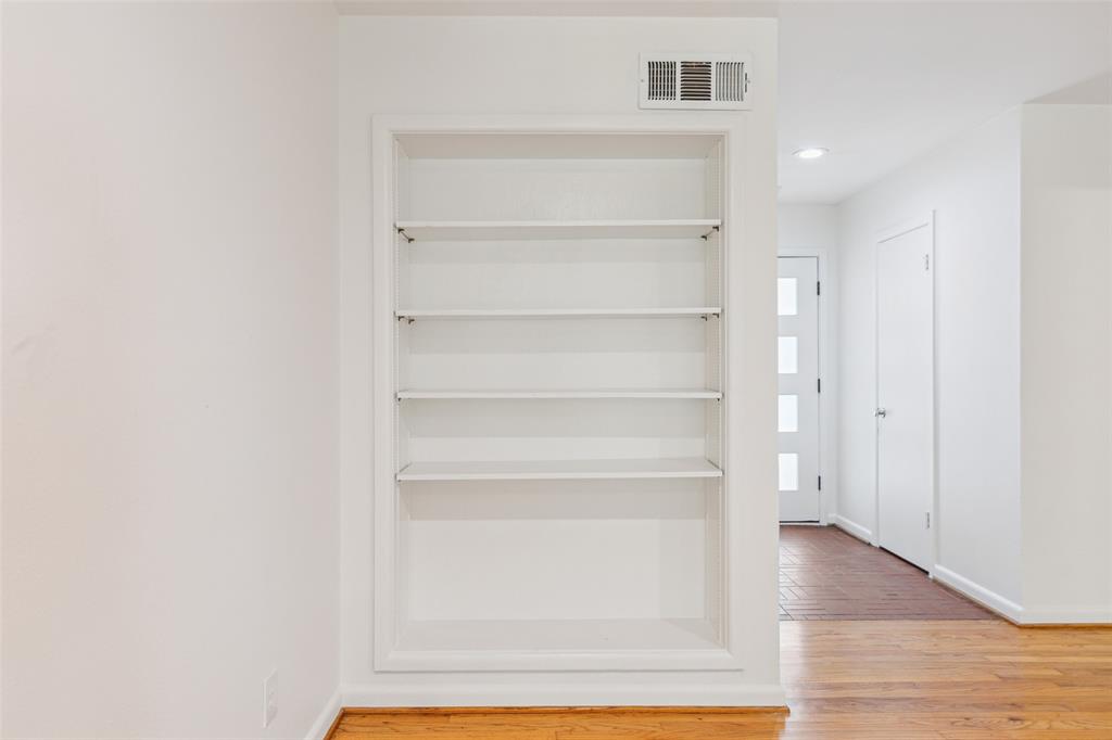 Ridgewood Park - Residential Lease