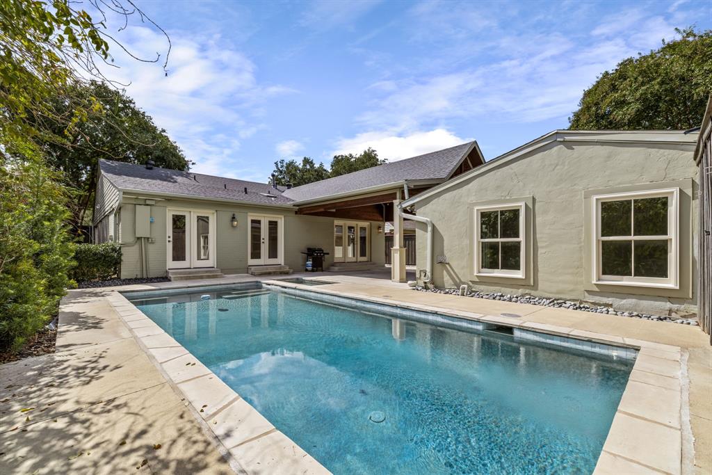 Highland Park West 09 Instl - Residential