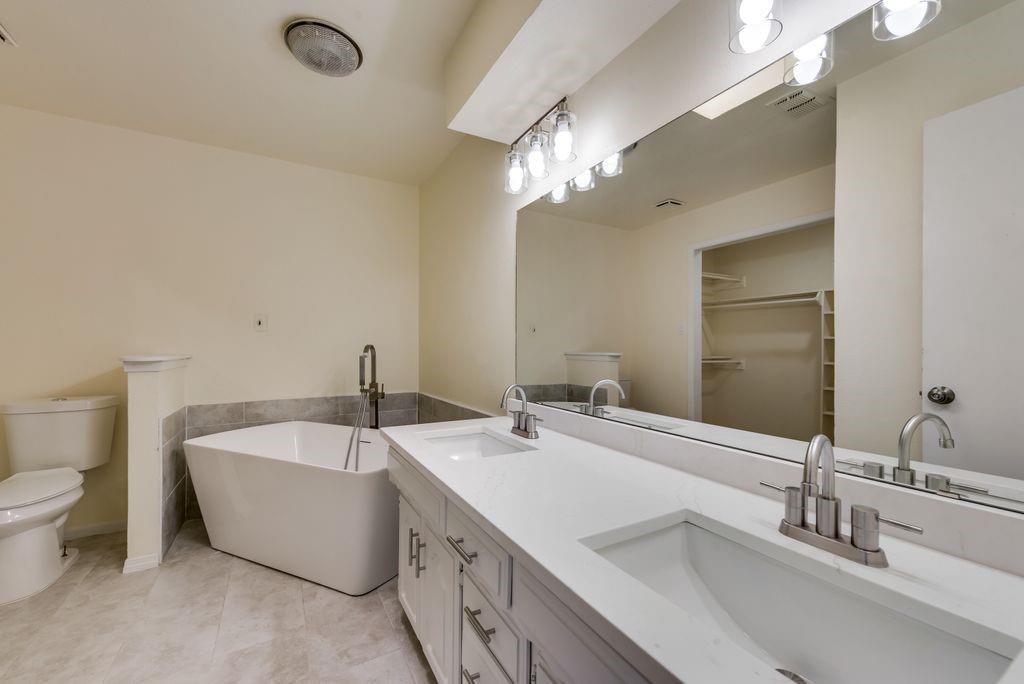 ROLLING ACRES 2.46 AC - Residential Lease