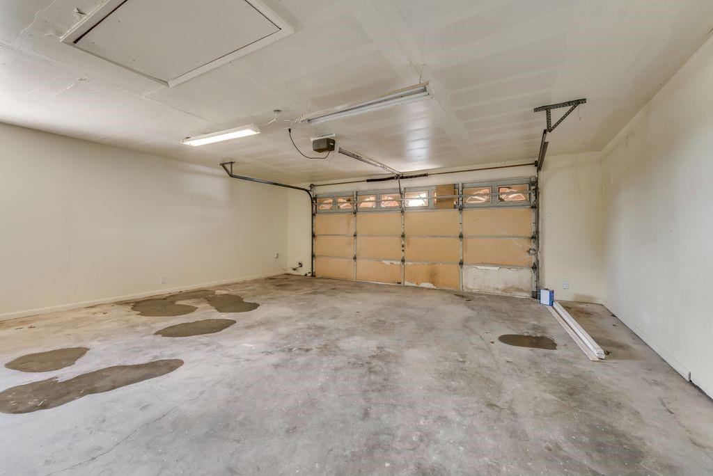 ROLLING ACRES 2.46 AC - Residential Lease