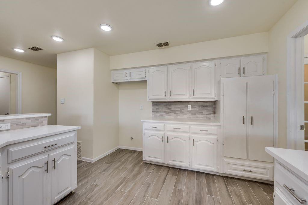 ROLLING ACRES 2.46 AC - Residential Lease