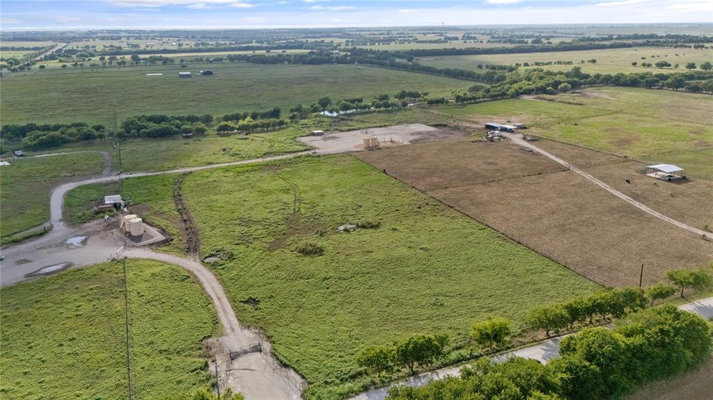 Roberts, No 1070 - Land