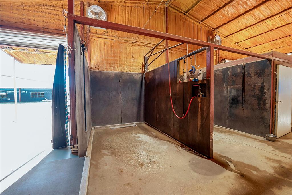 (RANCH) HORSE RANCHES IN COUNTY - Farm