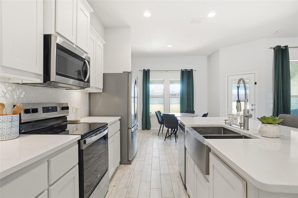Mountain Vly Lake Tr D Ph 1 - Residential