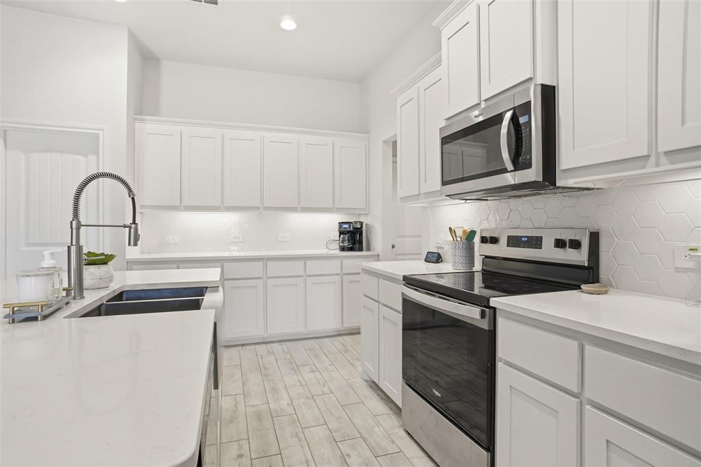 Mountain Vly Lake Tr D Ph 1 - Residential