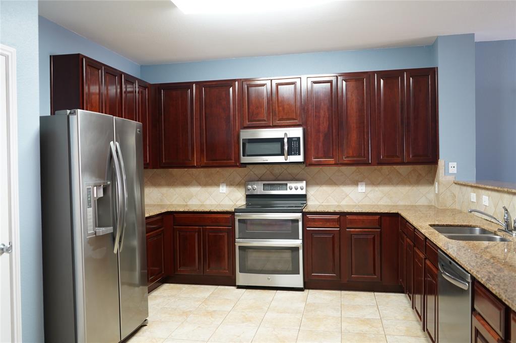 Emory Place - Residential