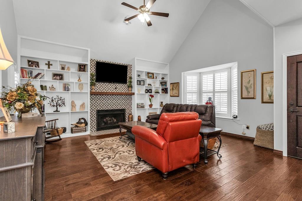 Bent Trail Village - Residential