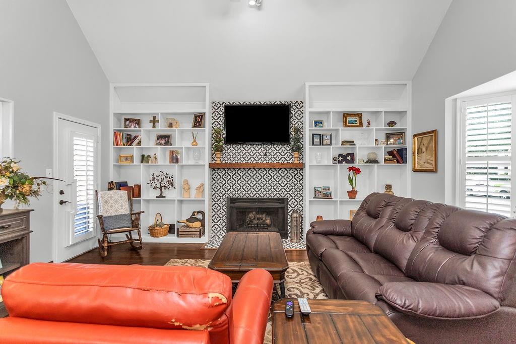 Bent Trail Village - Residential