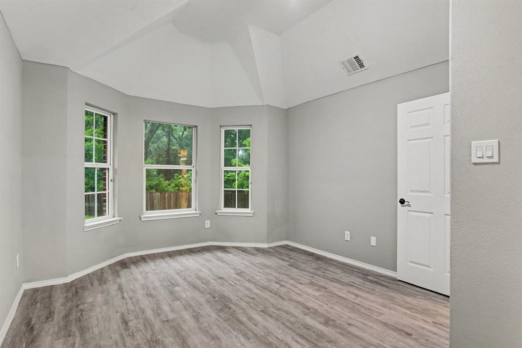 Central Ave - Residential