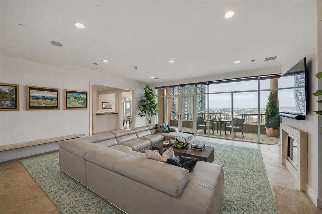 Plaza at Turtle Creek Residences Ph 2 - Residential