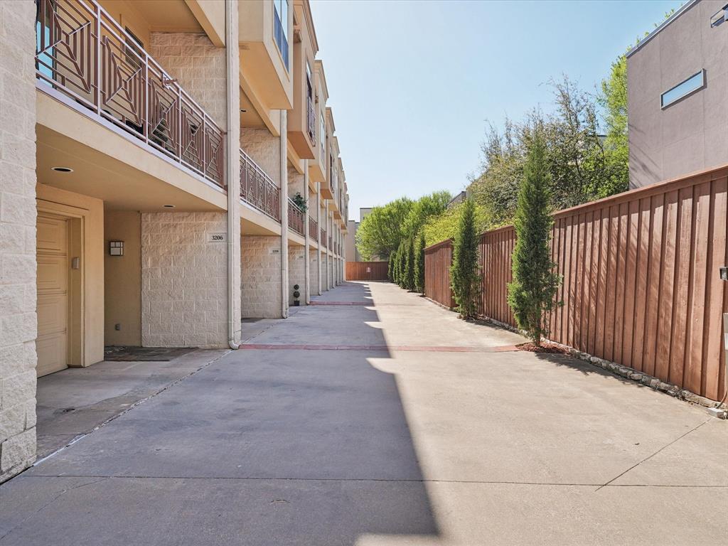 Wycliff Heights Condo - Residential