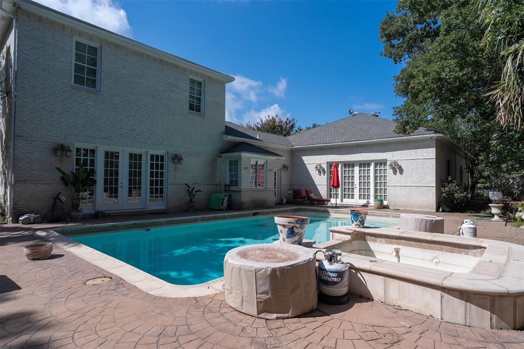 T S Roberts - Residential