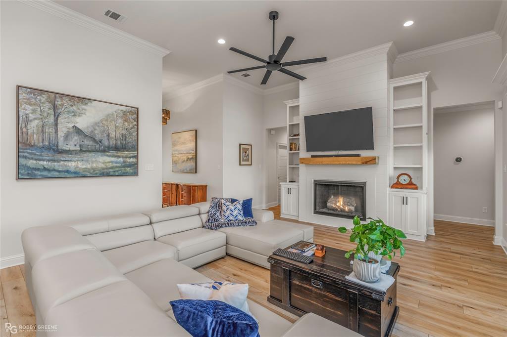 Pin Oak Lndg Un 1 - Residential