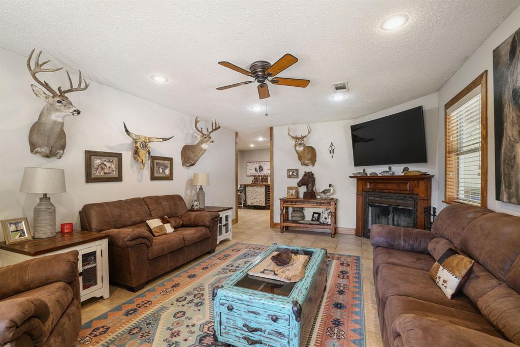 BARNES ELIZABETH - Residential