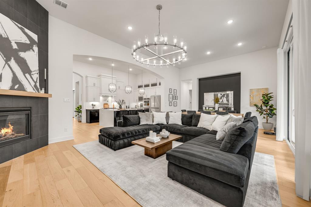 Grove Frisco Ph 6, The - Residential