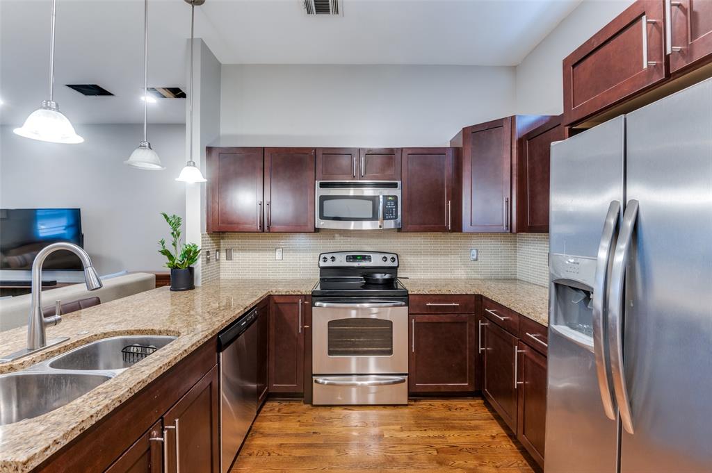 Eastside On Lindell Condo Ph 02 - Residential