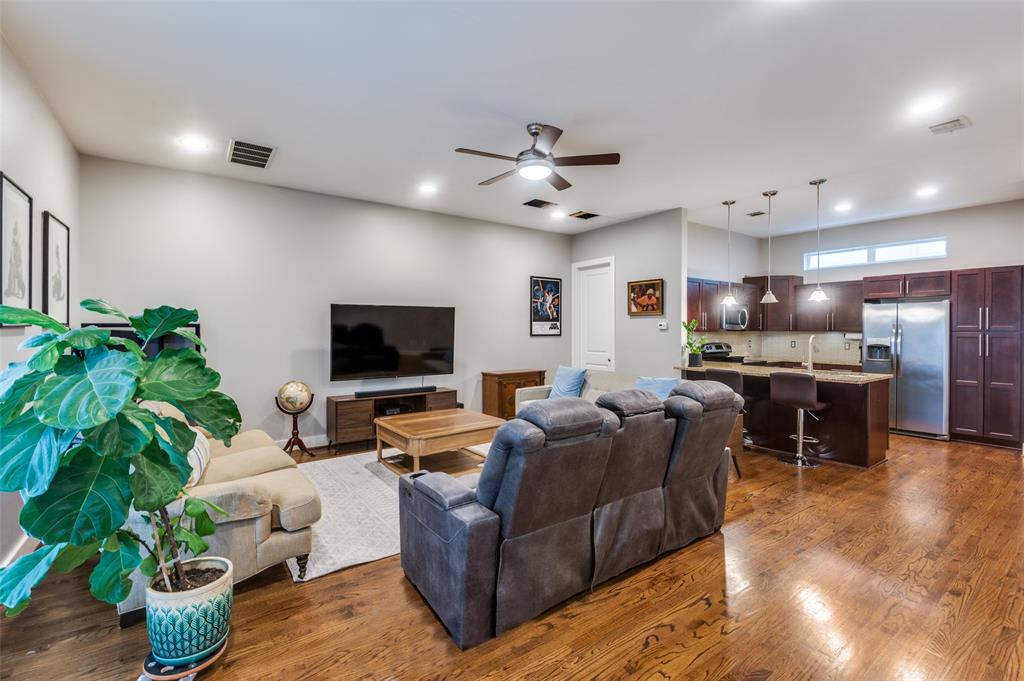 Eastside On Lindell Condo Ph 02 - Residential