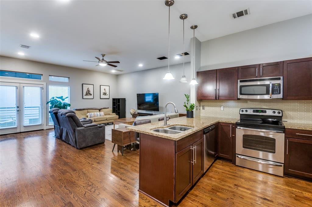 Eastside On Lindell Condo Ph 02 - Residential